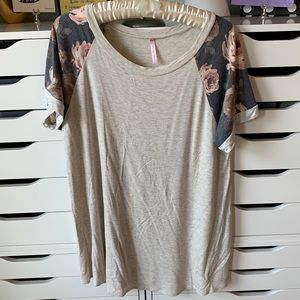 Short sleeved tunic